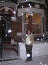 29Jan04 - Snowing in London 001 * 1536 x 2048 * (731KB)
